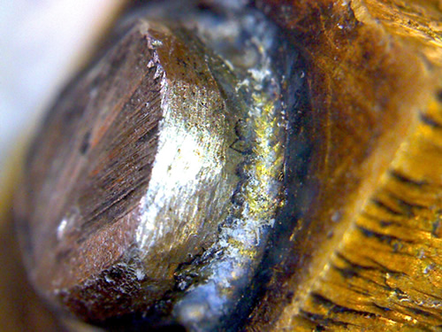 Laser welding on bronze and stainless steel